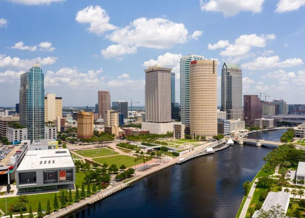 Modern Westshore Apartment Tampa Bagian luar foto