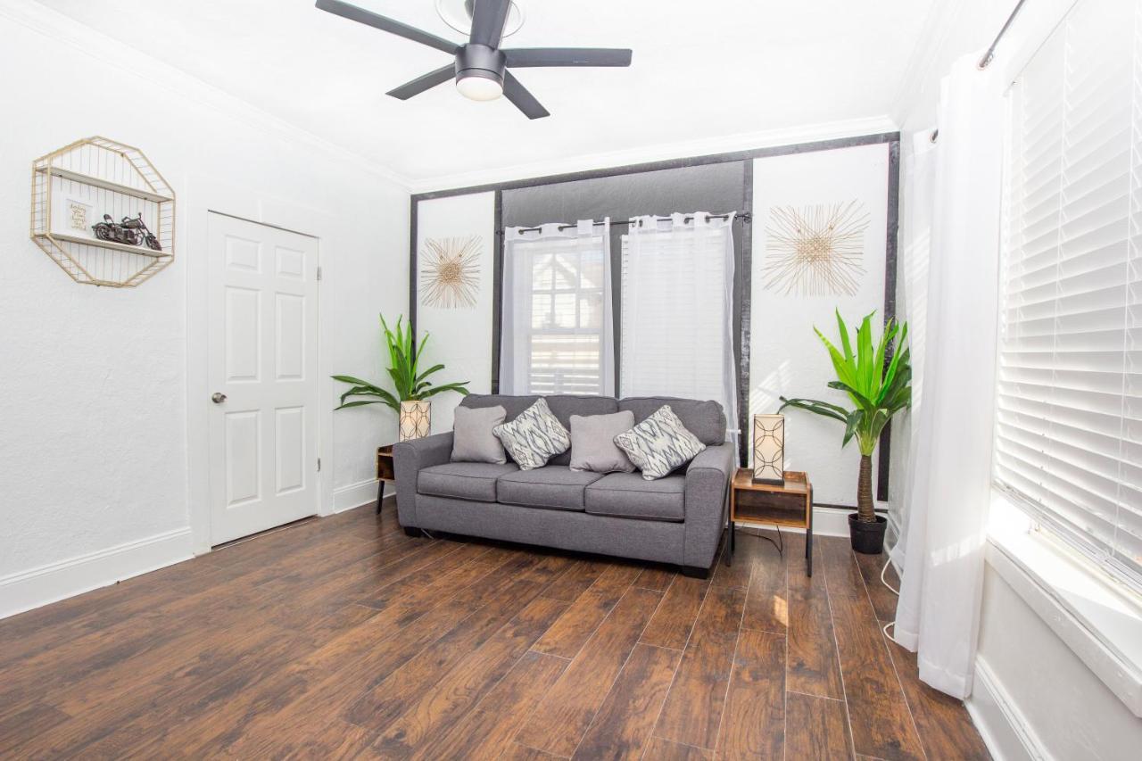 Modern Westshore Apartment Tampa Bagian luar foto